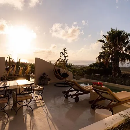 Luxury Santorini 3 Bedroom Private Jetted Pool With Sea View